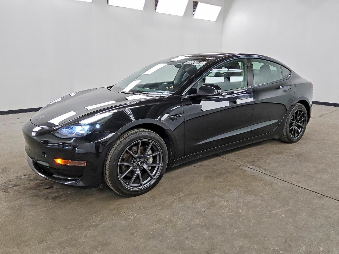 2022 Tesla Model 3, VIN 5YJ3E1EA0NF288472 — Undercarriage