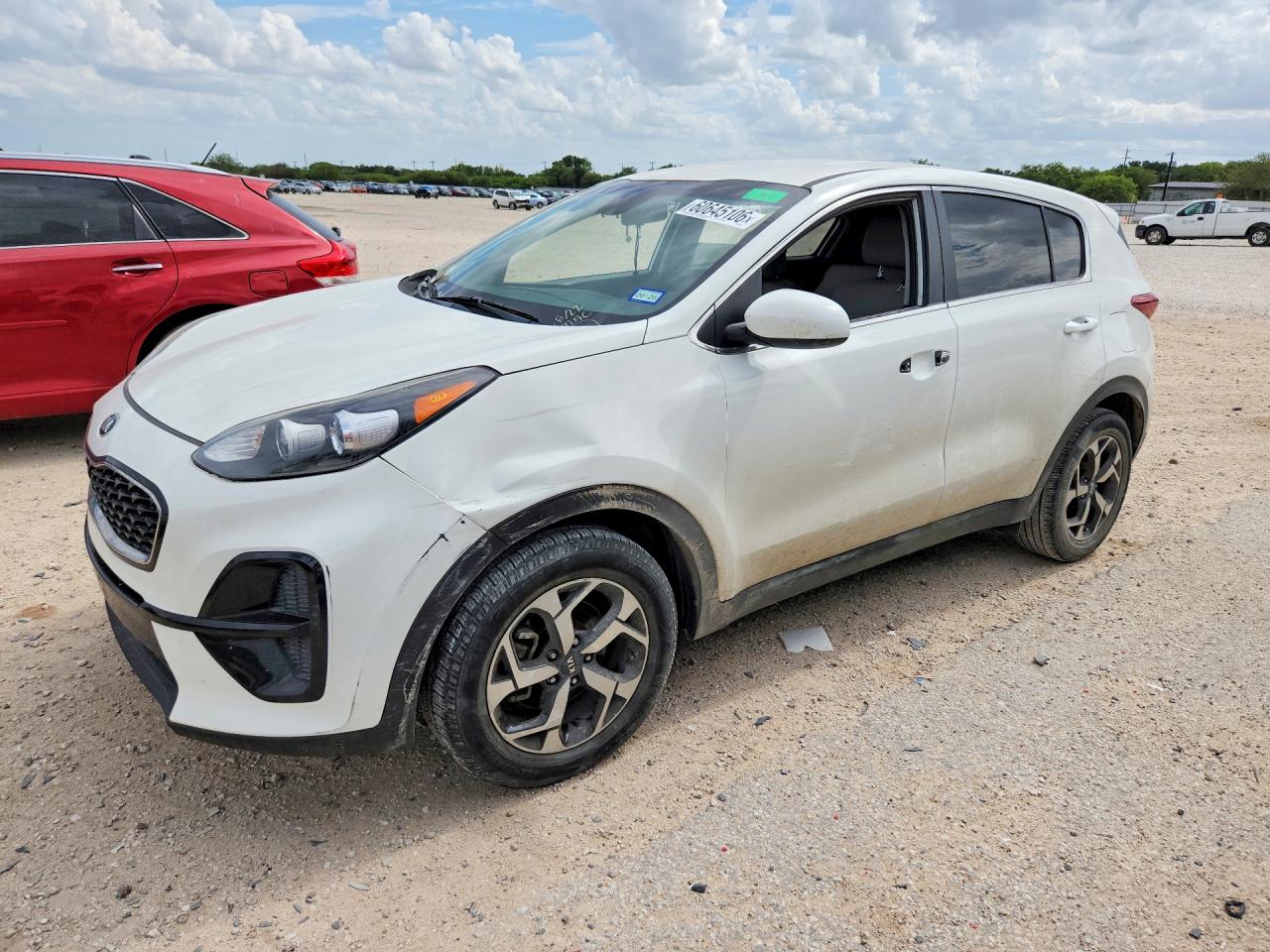 2020 Kia Sportage LX, VIN KNDPM3AC1L7833122 — Front end