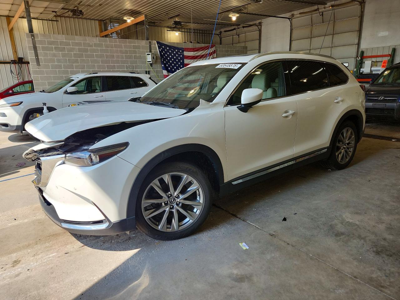2019 Mazda CX-9 Grand Touring, VIN JM3TCBDY1K0321569 — Перед