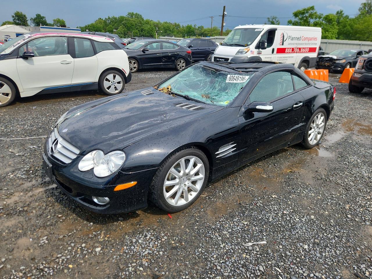 2007 Mercedes-Benz SL 550, VIN WDBSK71F37F130780 — Roof