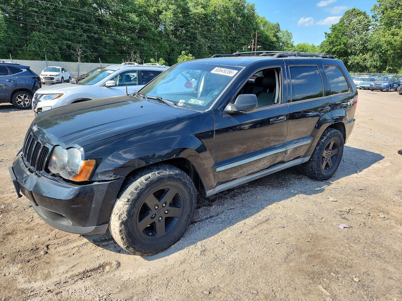 2008 Jeep Grand Cherokee Laredo, VIN 1J8GR48K88C104269 — Front end