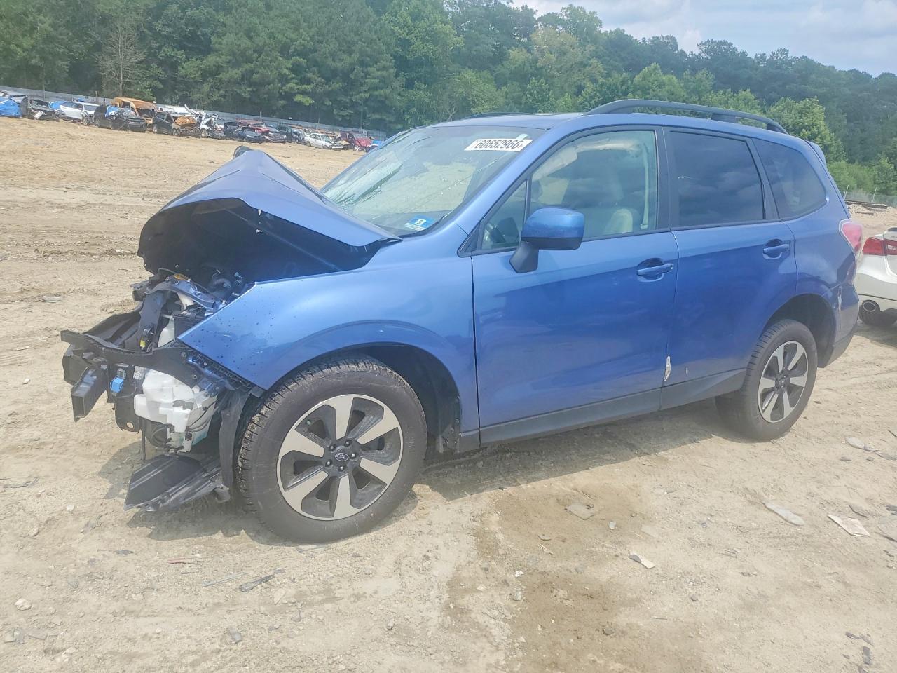 2018 Subaru Forester Premium, VIN JF2SJAGCXJH611265 — Front end