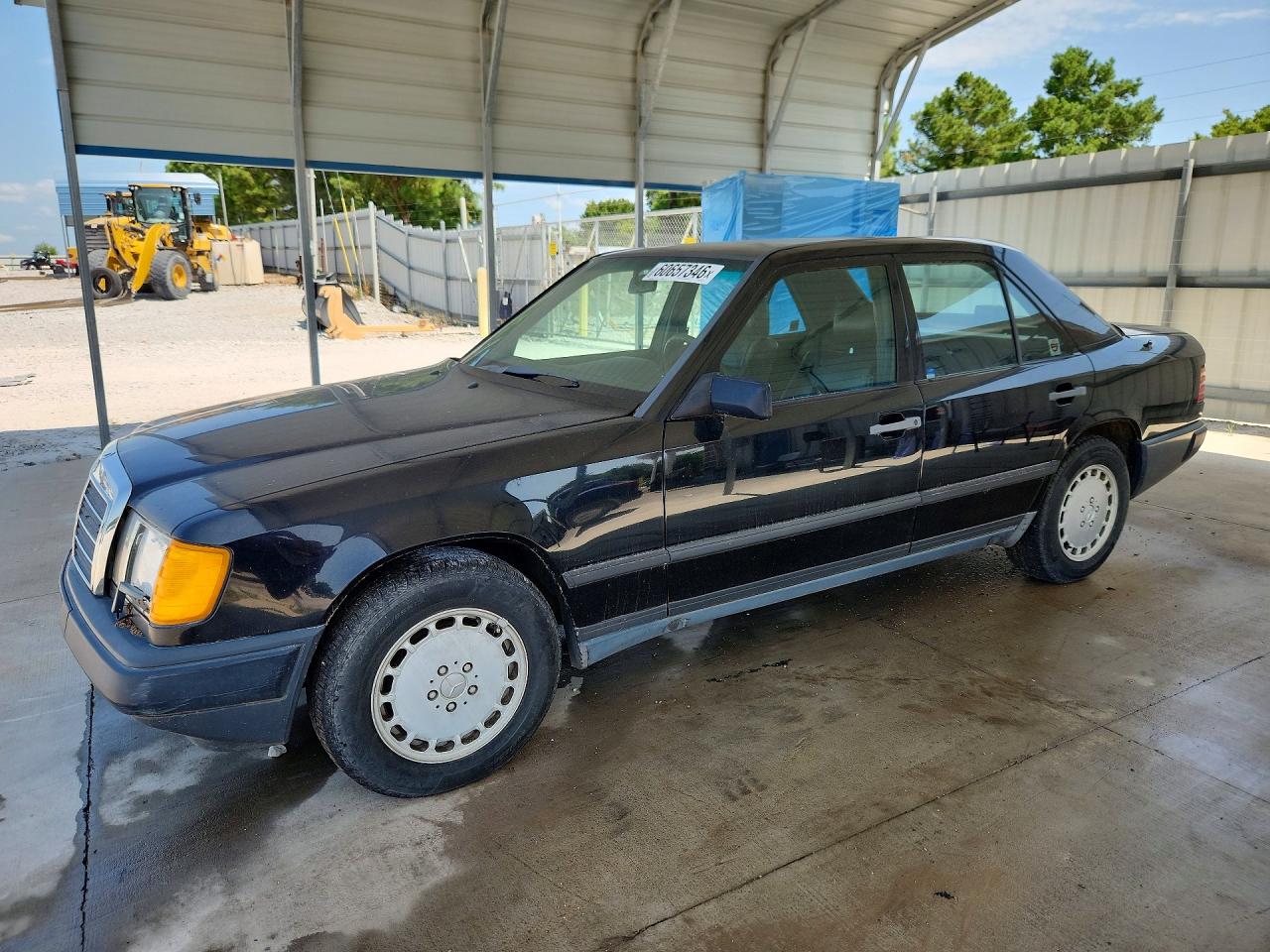 1987 Mercedes-Benz 300 E, VIN WDBEA30DXHA402295 — Hail