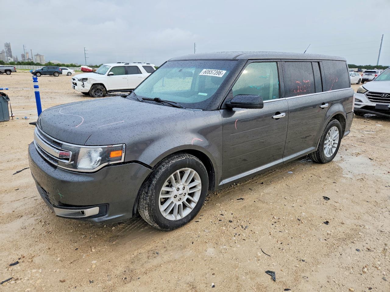 2016 Ford Flex SEL, VIN 2FMGK5C81GBA17157 — Front end