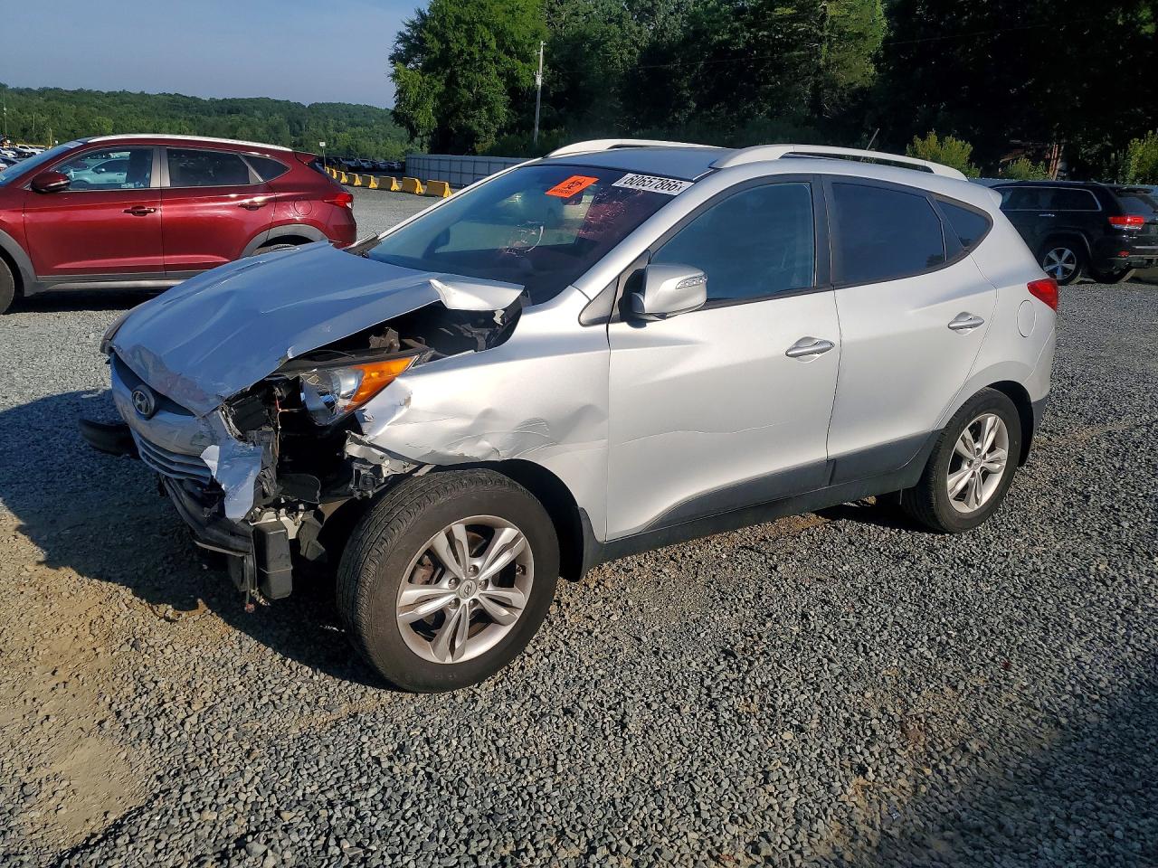 2013 Hyundai Tucson Limited, VIN KM8JU3AC9DU572245 — Перед