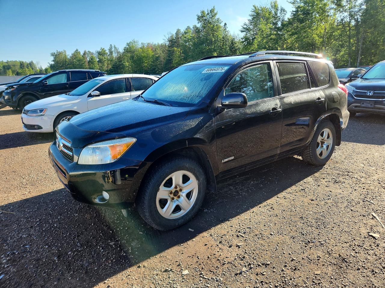 2008 Toyota RAV4 Limited, VIN JTMBD31V186085738 — Minor dents and scratches