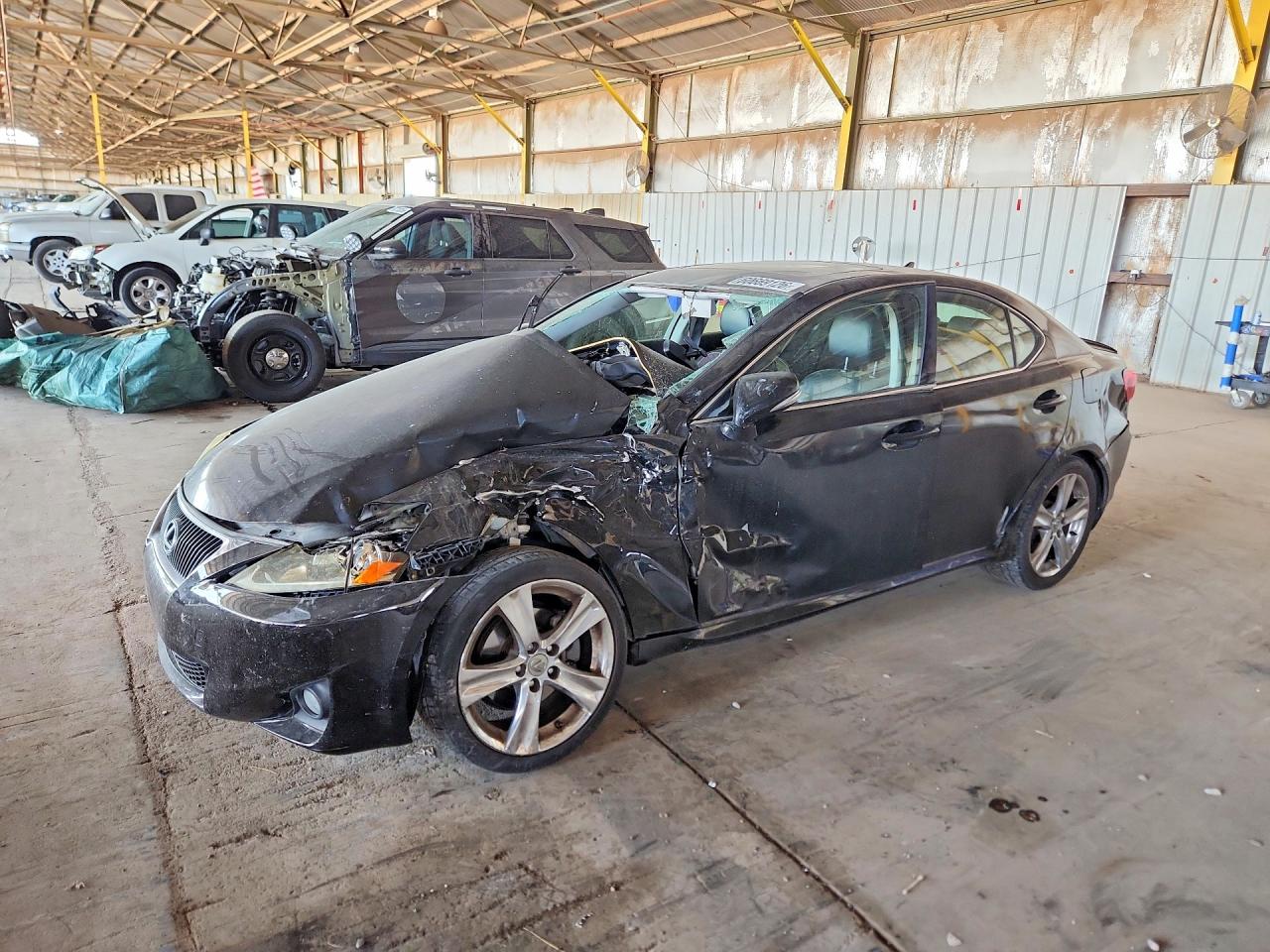 2013 Lexus IS 250, VIN JTHBF5C28D5189974 — Перед
