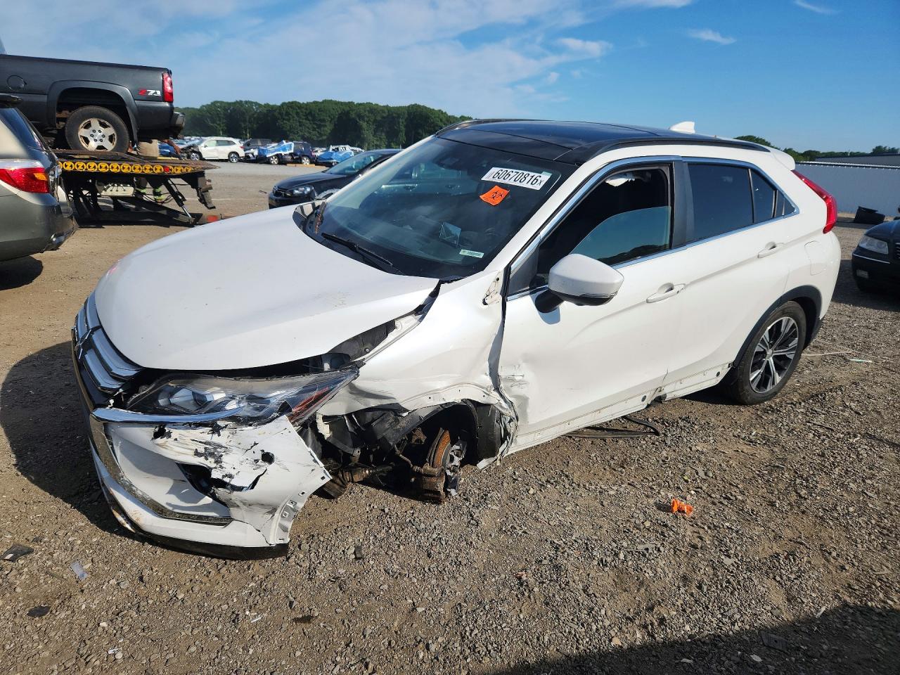 2018 Mitsubishi Eclipse Cross SE, VIN JA4AT5AA8JZ048692 — Front end