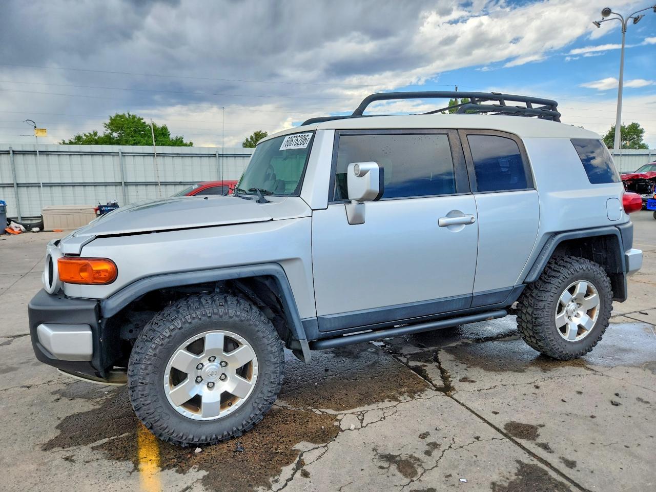 2007 Toyota FJ Cruiser, VIN JTEBU11F170078654 — Front end