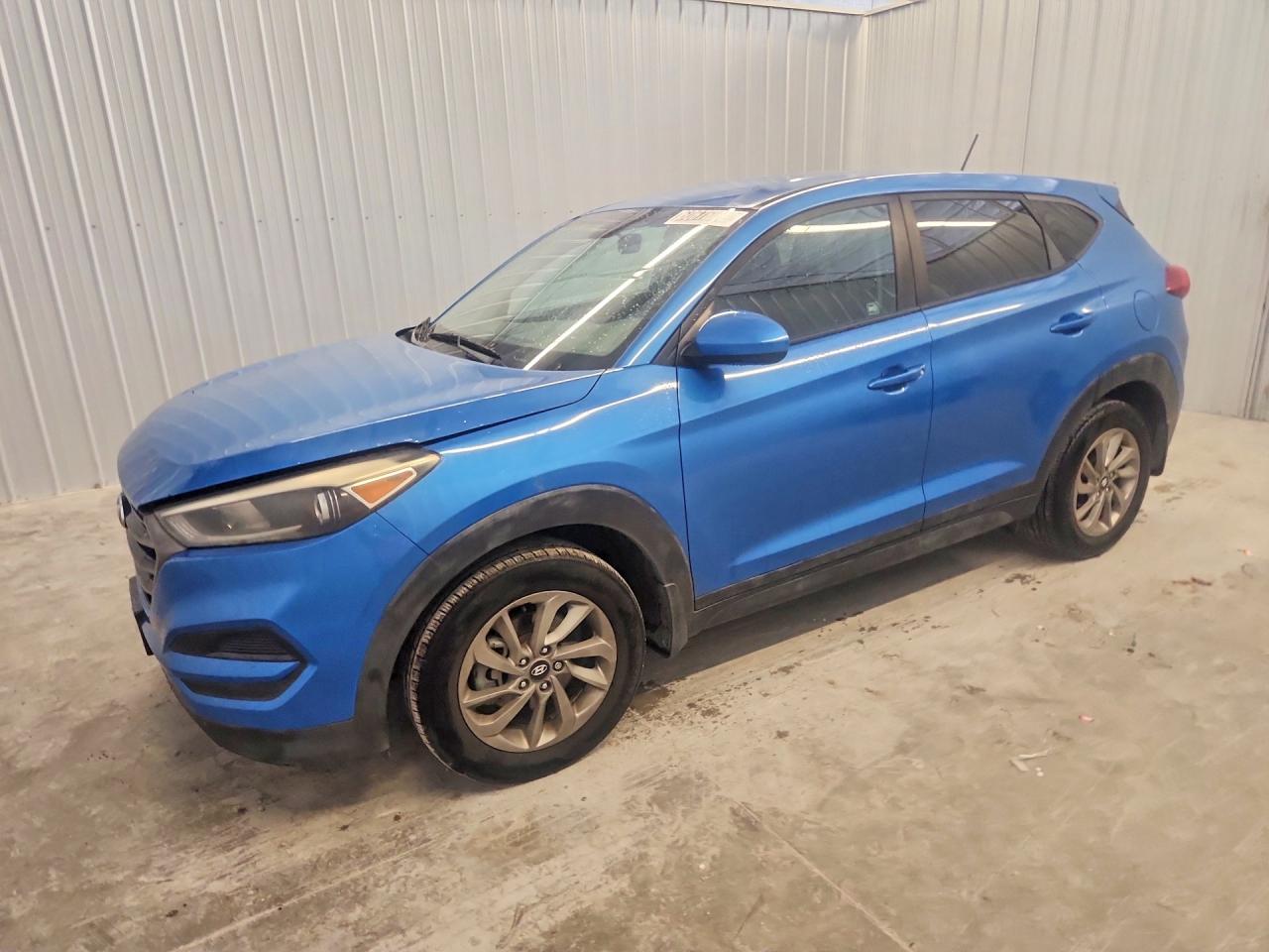 2016 Hyundai Tucson SE, VIN KM8J23A43GU159515 — Перед