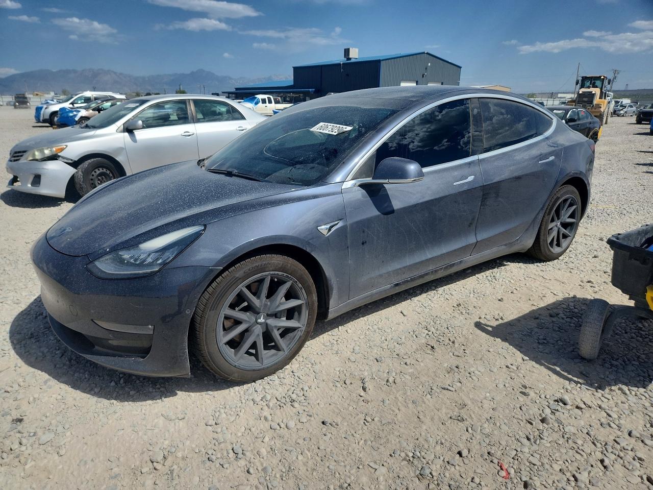 2020 Tesla Model 3 Long Range, VIN 5YJ3E1EB9LF635285 — Minor dents and scratches