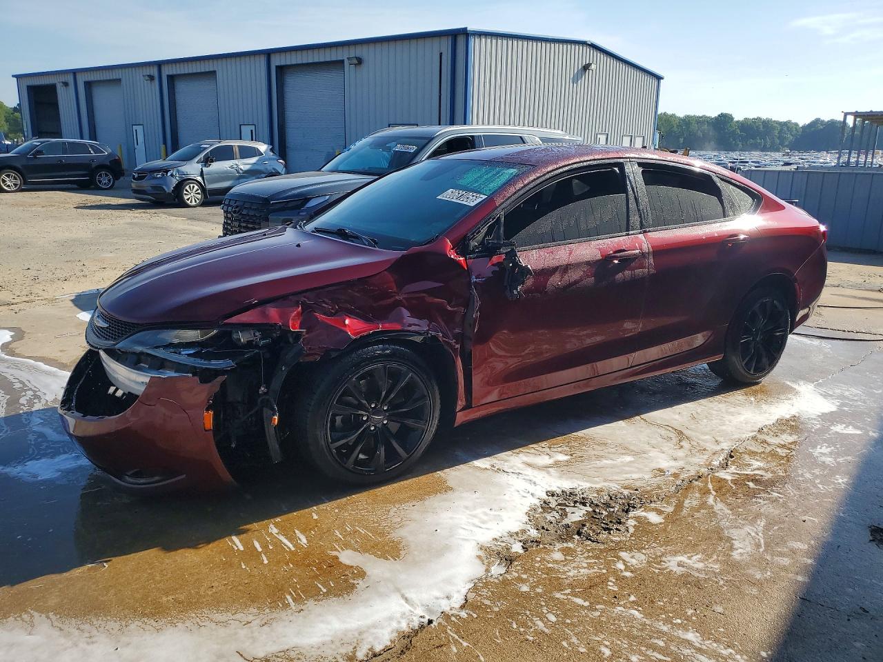 2016 Chrysler 200 S, VIN 1C3CCCBG3GN182004 — Front end
