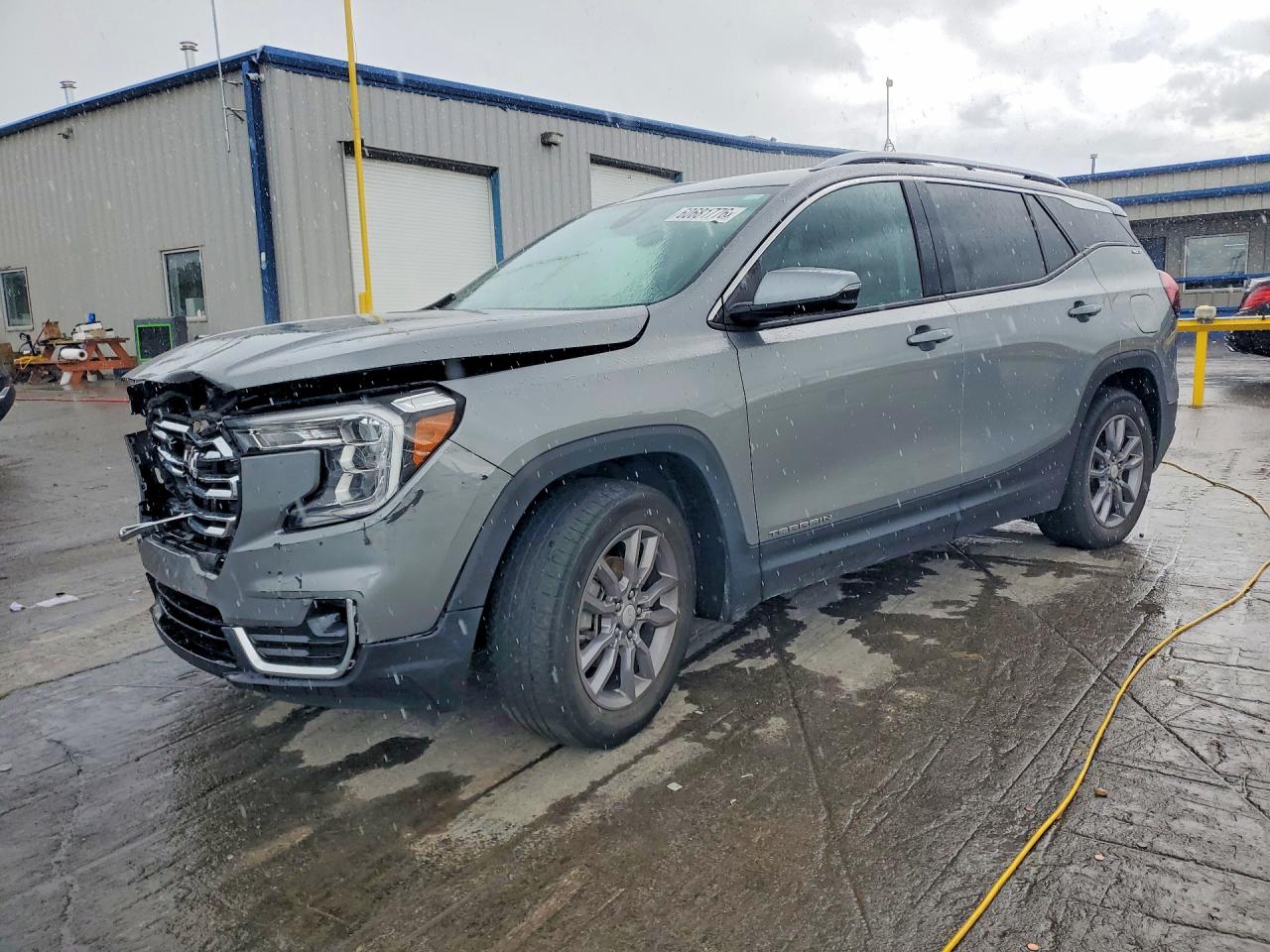 2024 GMC Terrain SLT, VIN 3GKALVEG6RL188073 — Front end