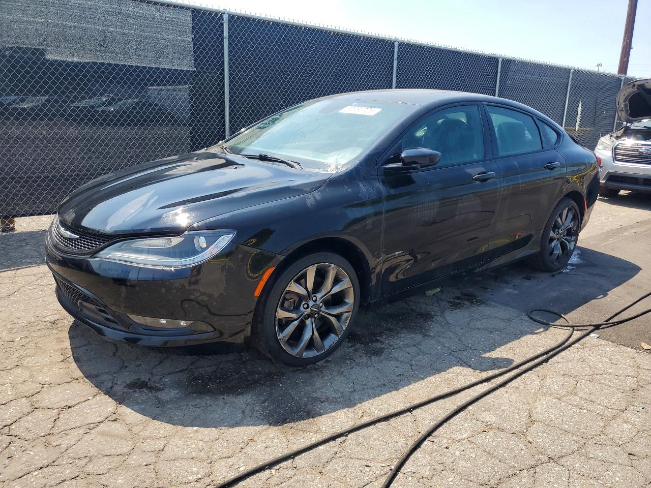 2015 Chrysler 200 S, VIN 1C3CCCDG7FN615464 — Minor dents and scratches