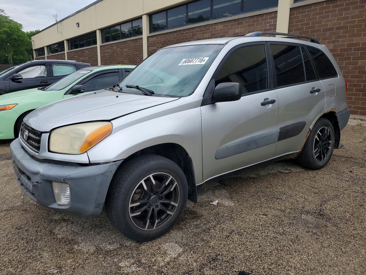 2001 Toyota RAV4, VIN JTEHH20V710106297 — Front end