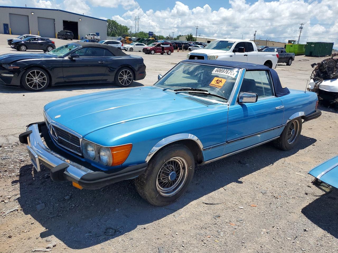 1980 Mercedes-Benz 450, VIN 10704412059805 — Normal wear