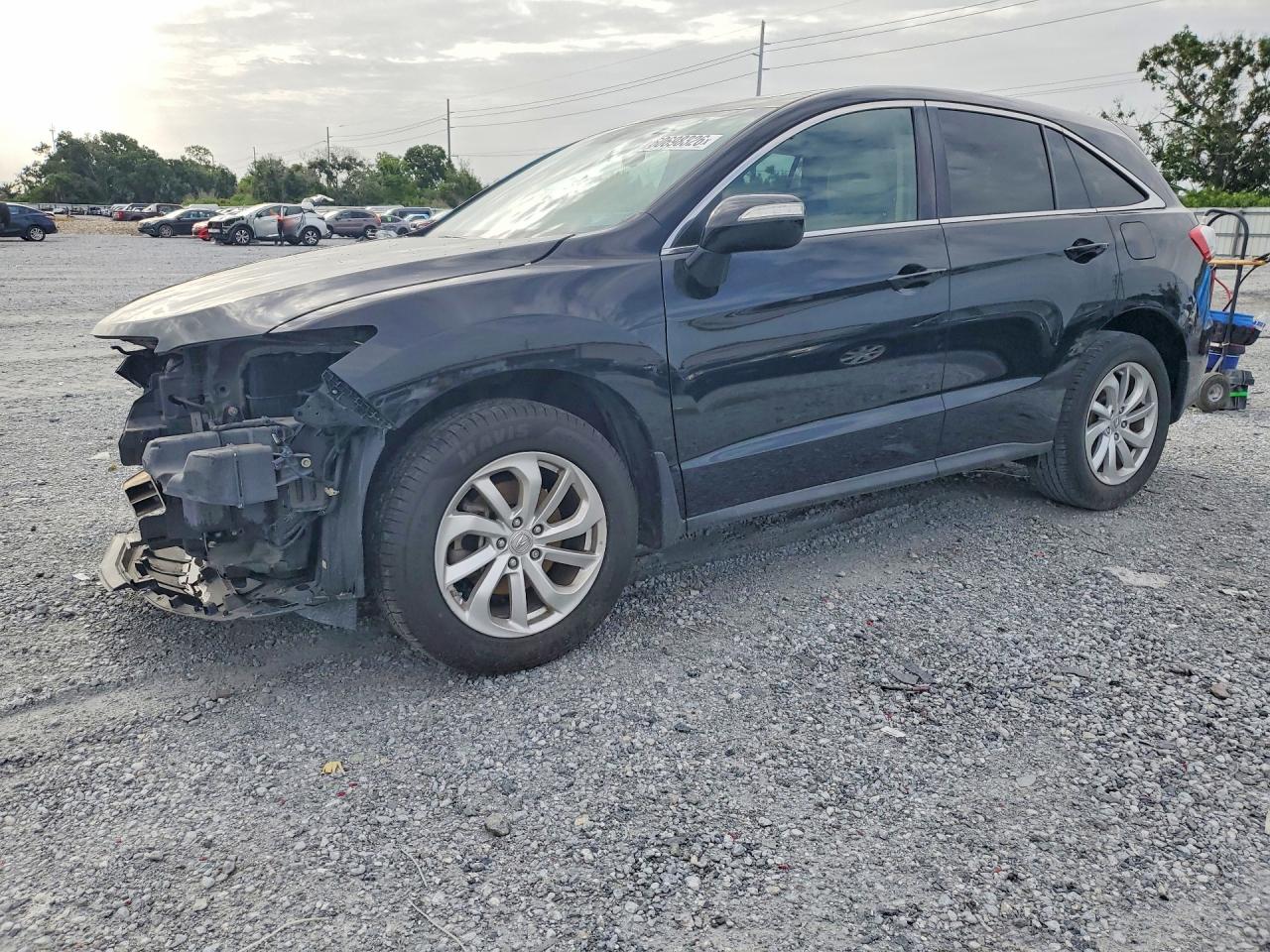 2018 Acura RDX Technology, VIN 5J8TB3H50JL008559 — Front end