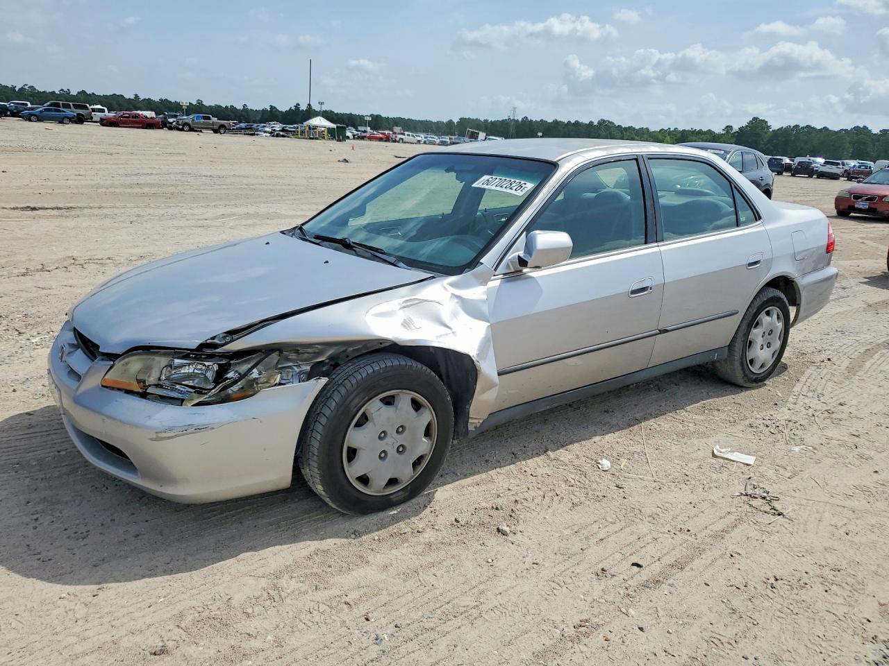 1999 Honda Accord LX, VIN JHMCG5643XC048325 — Front end