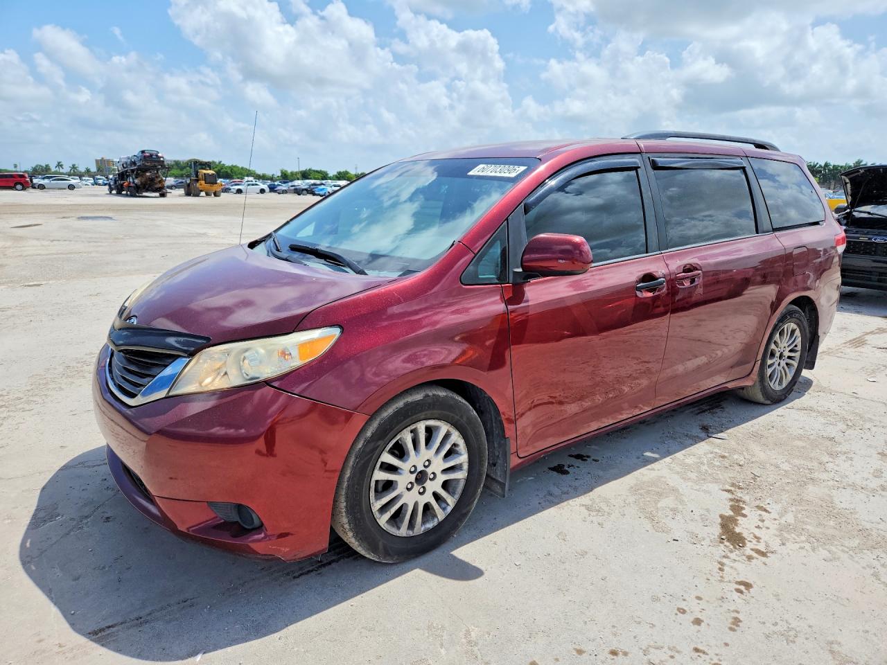 2014 Toyota Sienna LE, VIN 5TDKK3DC1ES428611 — Water / flood