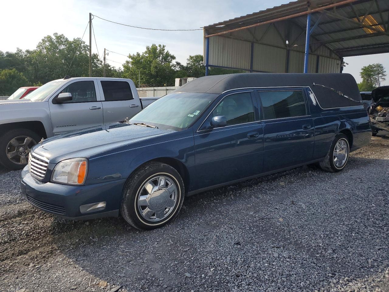 2001 Cadillac DeVille Funeral Coach, VIN 1GEEH90Y81U500479 — Мелкие вмятины и царапины