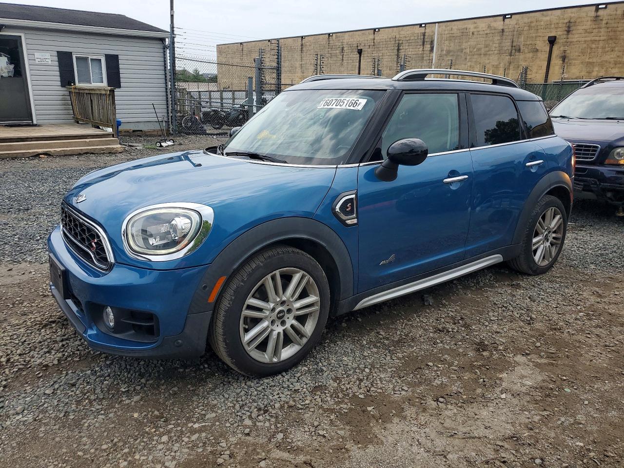 2018 MINI Countryman Cooper S, VIN WMZYT5C39J3E60080 — По всему кузову