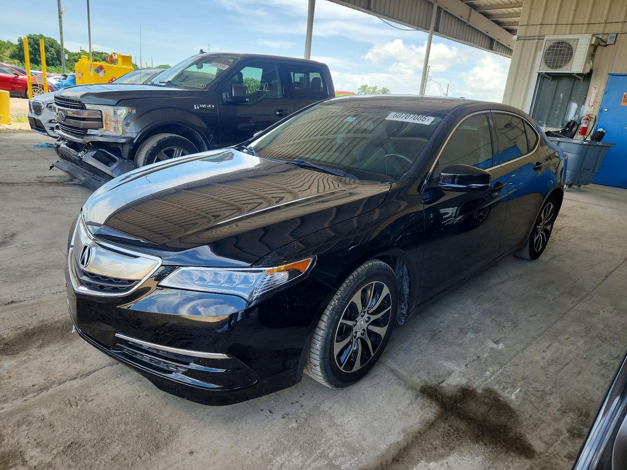 2015 Acura TLX, VIN 19UUB1F31FA025349 — Minor dents and scratches