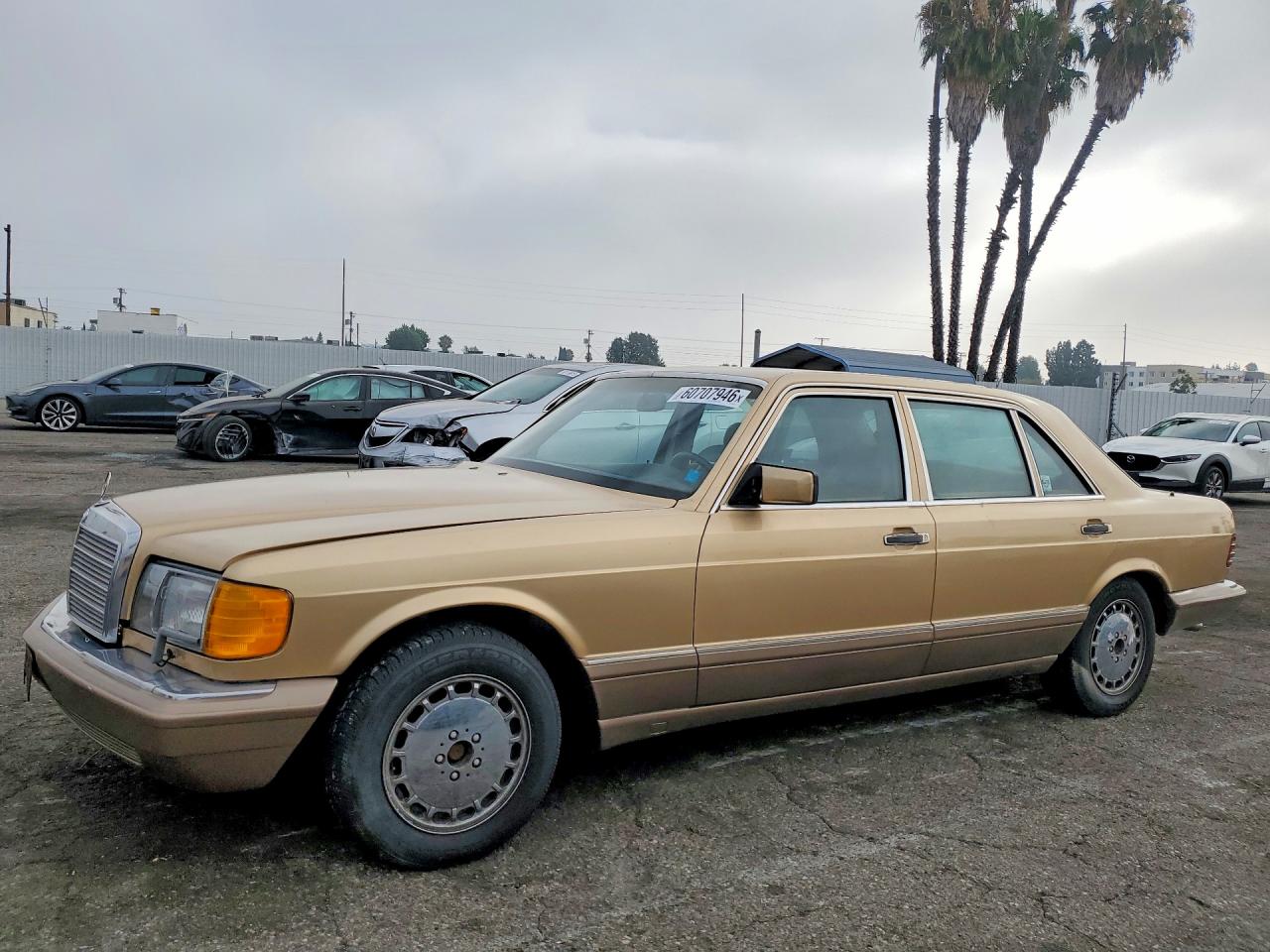 1986 Mercedes-Benz 560, VIN WDBCA39D2GA249775 — Minor dents and scratches