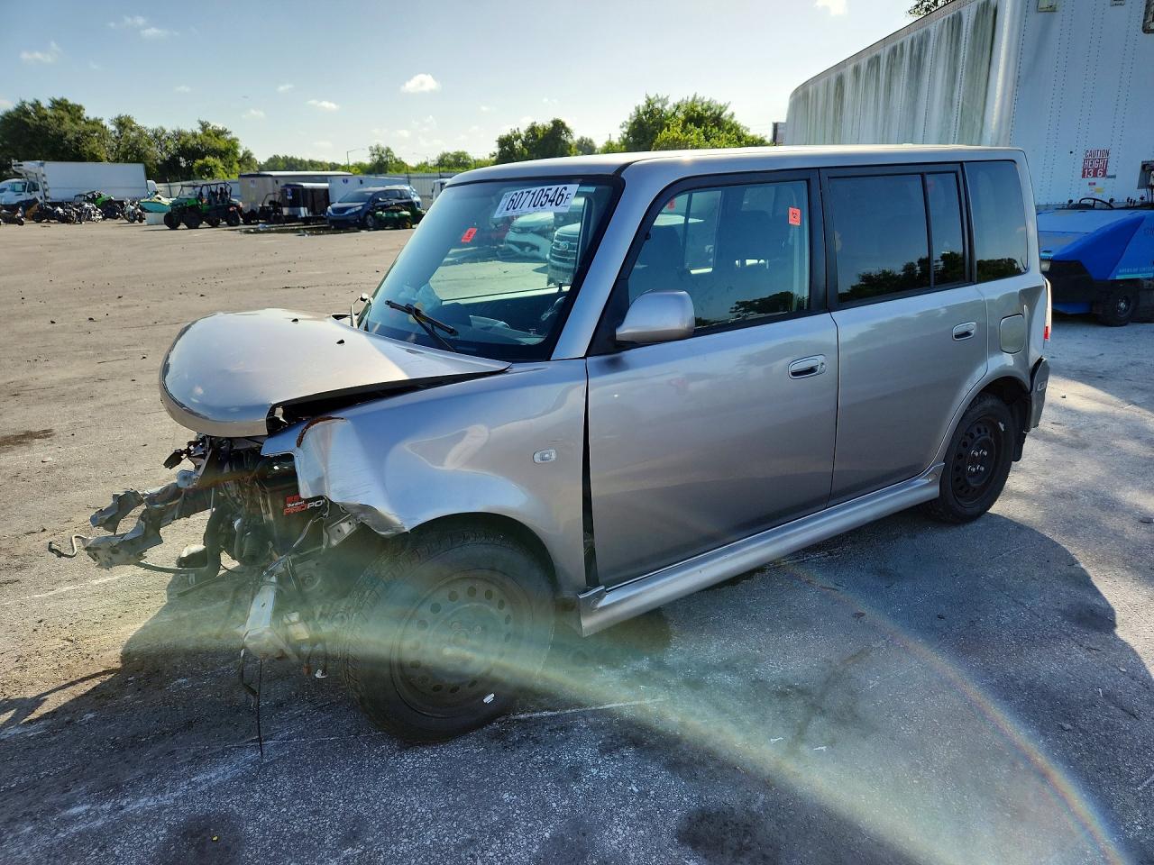 2005 Scion xB, VIN JTLKT324350172696 — Front end