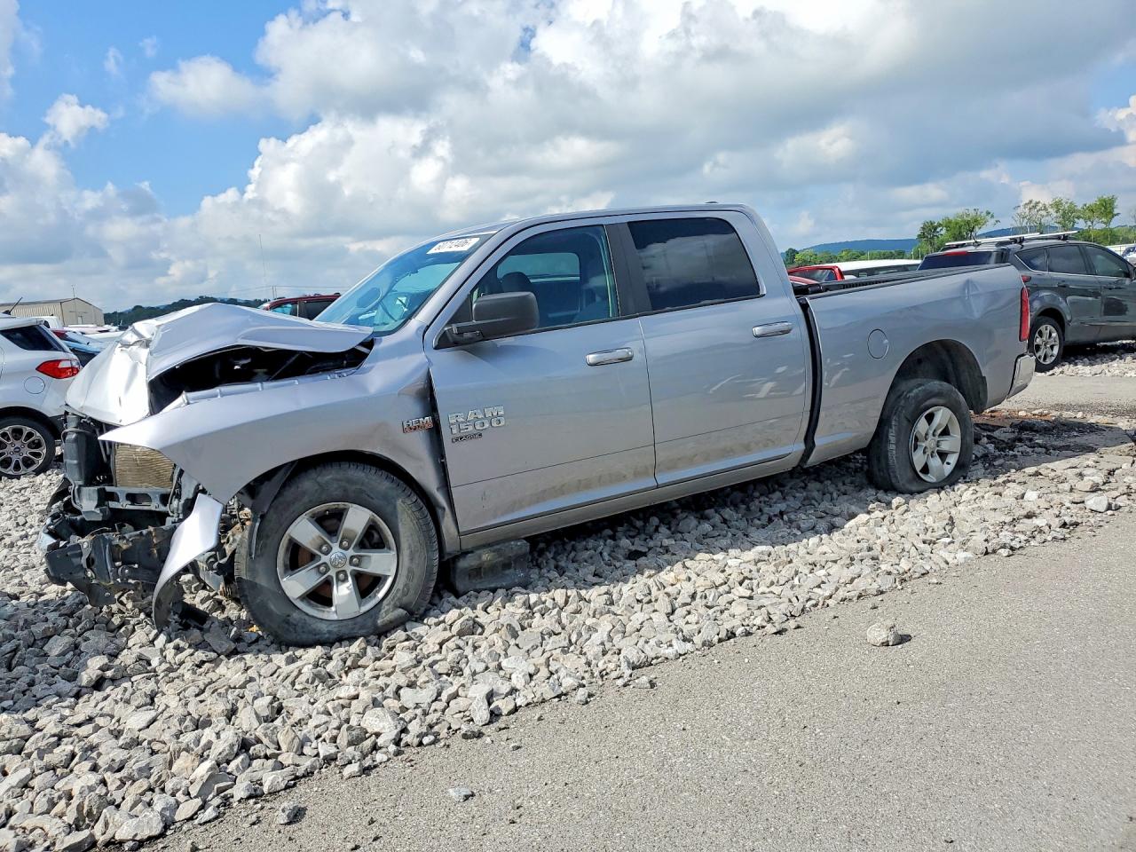 2020 Ram 1500 SLT, VIN 1C6RR7TT3LS129748 — Front end