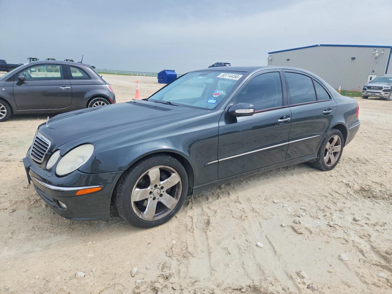 2004 Mercedes-Benz E 500, VIN WDBUF70J44A514143 — Front end