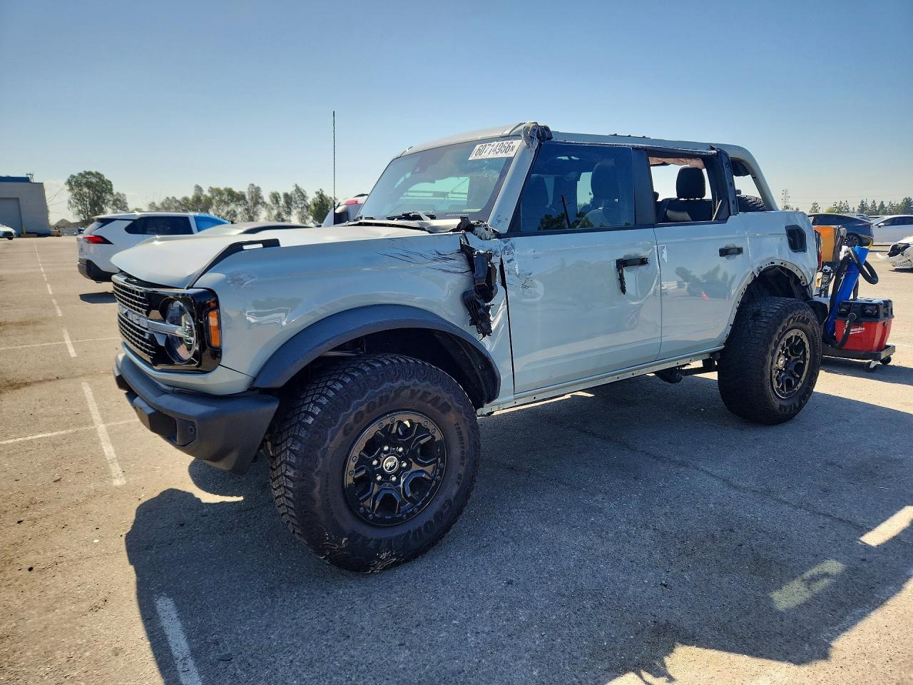 2022 Ford Bronco, VIN 1FMEE5DP3NLB75808 — По всему кузову