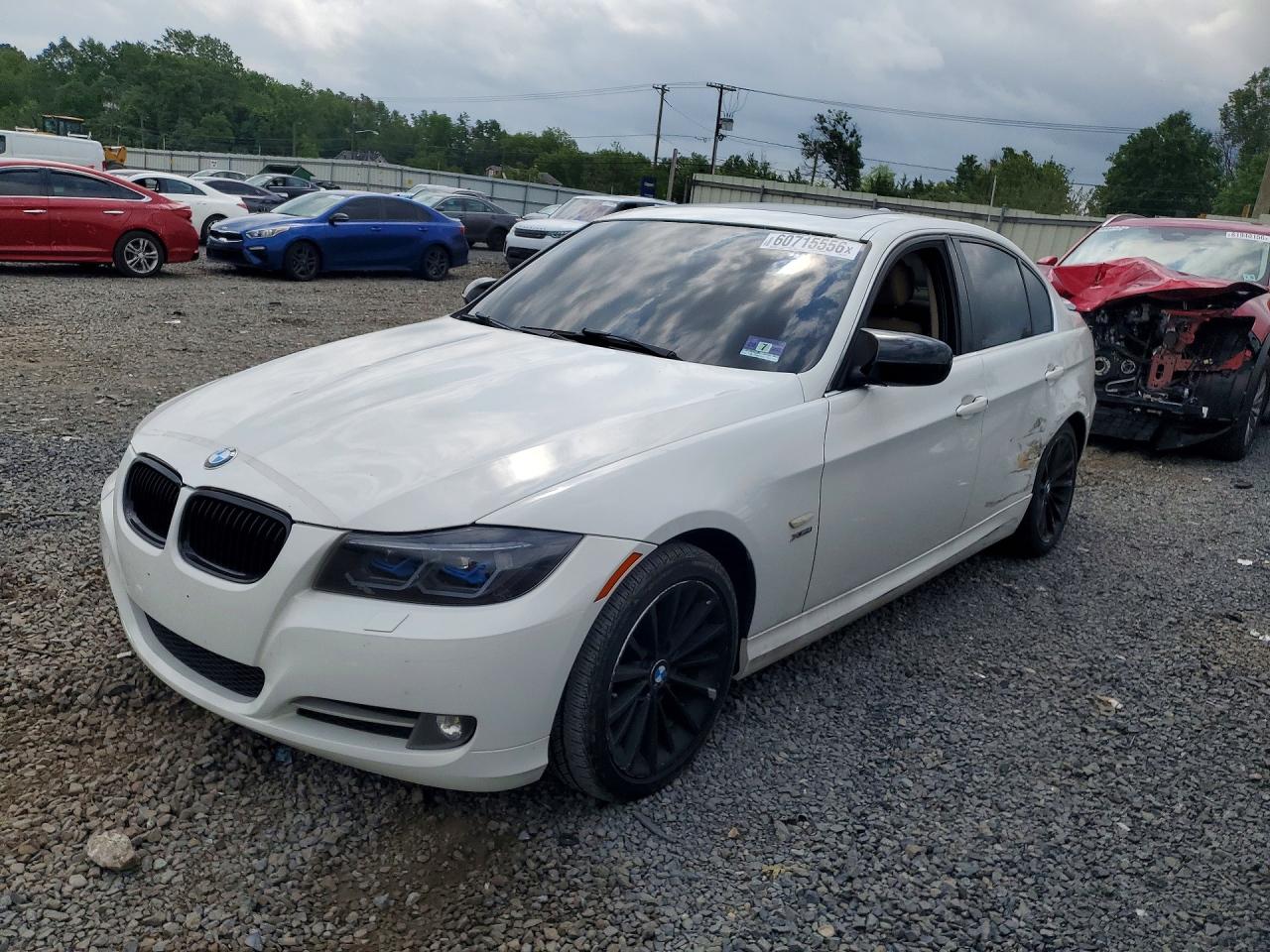 2011 BMW 3 Series 335i xDrive, VIN WBAPL5C57BA917411 — Side