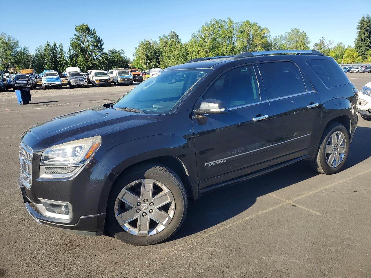 2015 GMC Acadia Denali, VIN 1GKKVTKD2FJ239309 — Minor dents and scratches