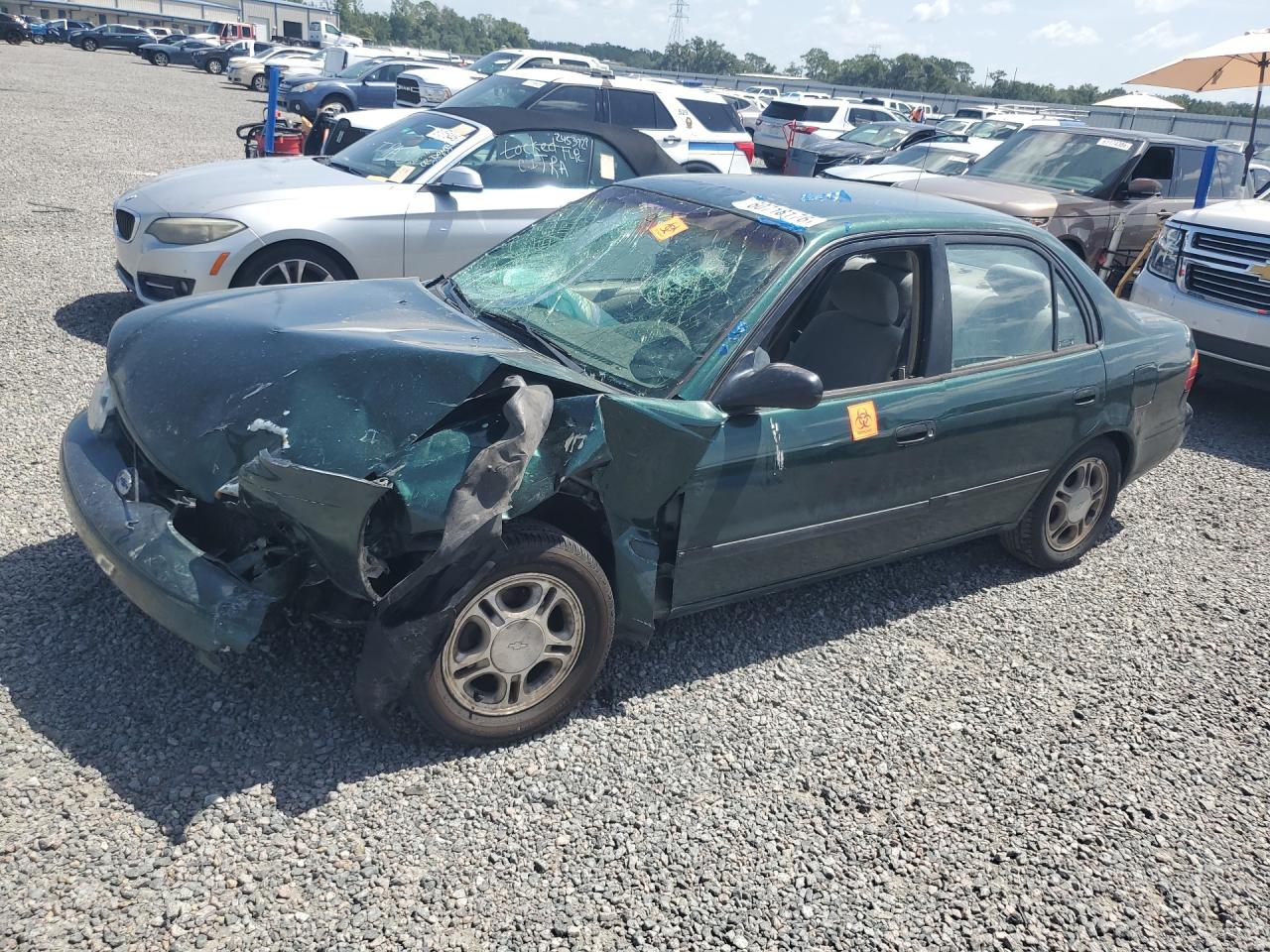 2001 Chevrolet Prizm Lsi, VIN 1Y1SK52881Z438082 — Front end