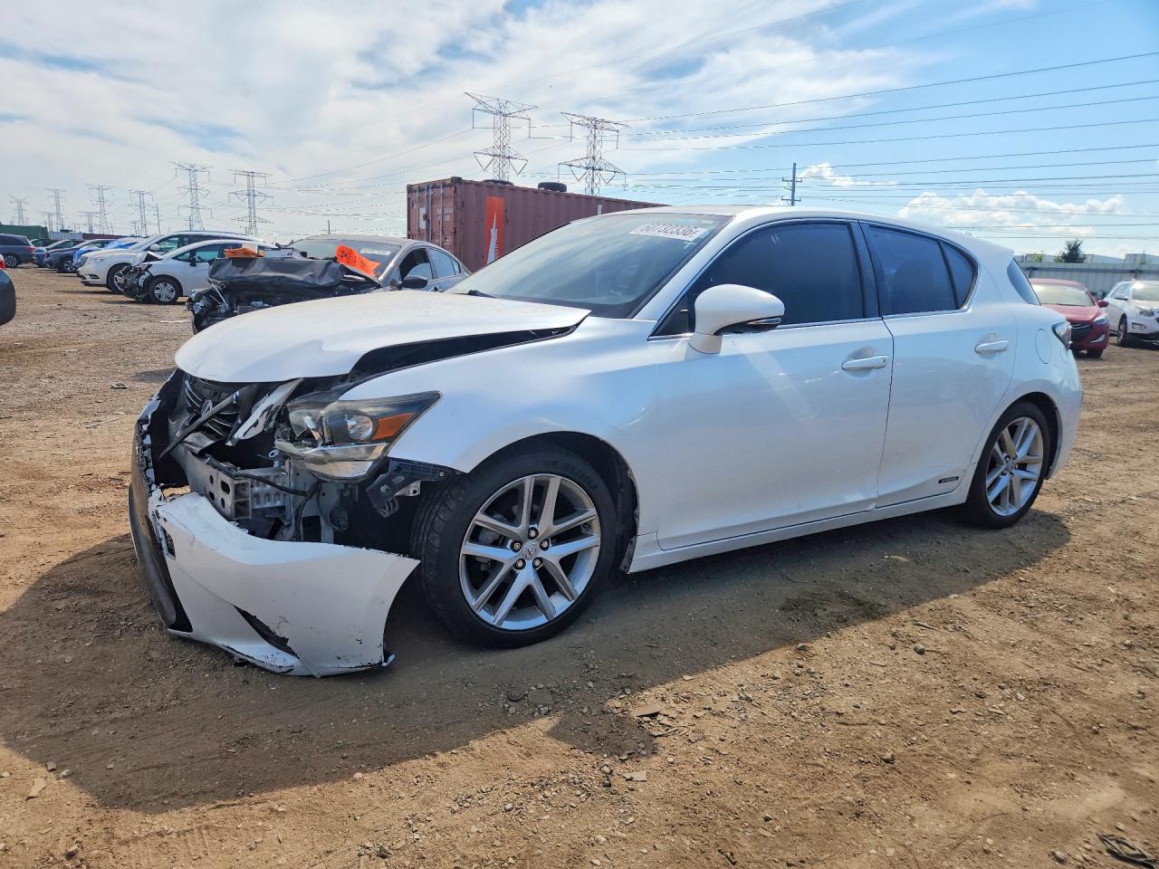 2015 Lexus CT 200h, VIN JTHKD5BHXF2214339 — Front end
