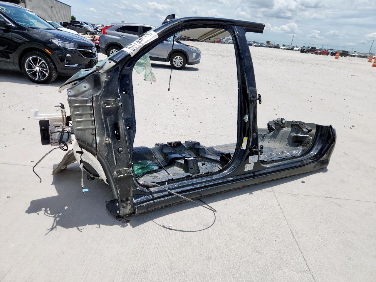 2021 GMC Sierra 1500 SLT, VIN 3GTP8DED3MG381046 — Stripped