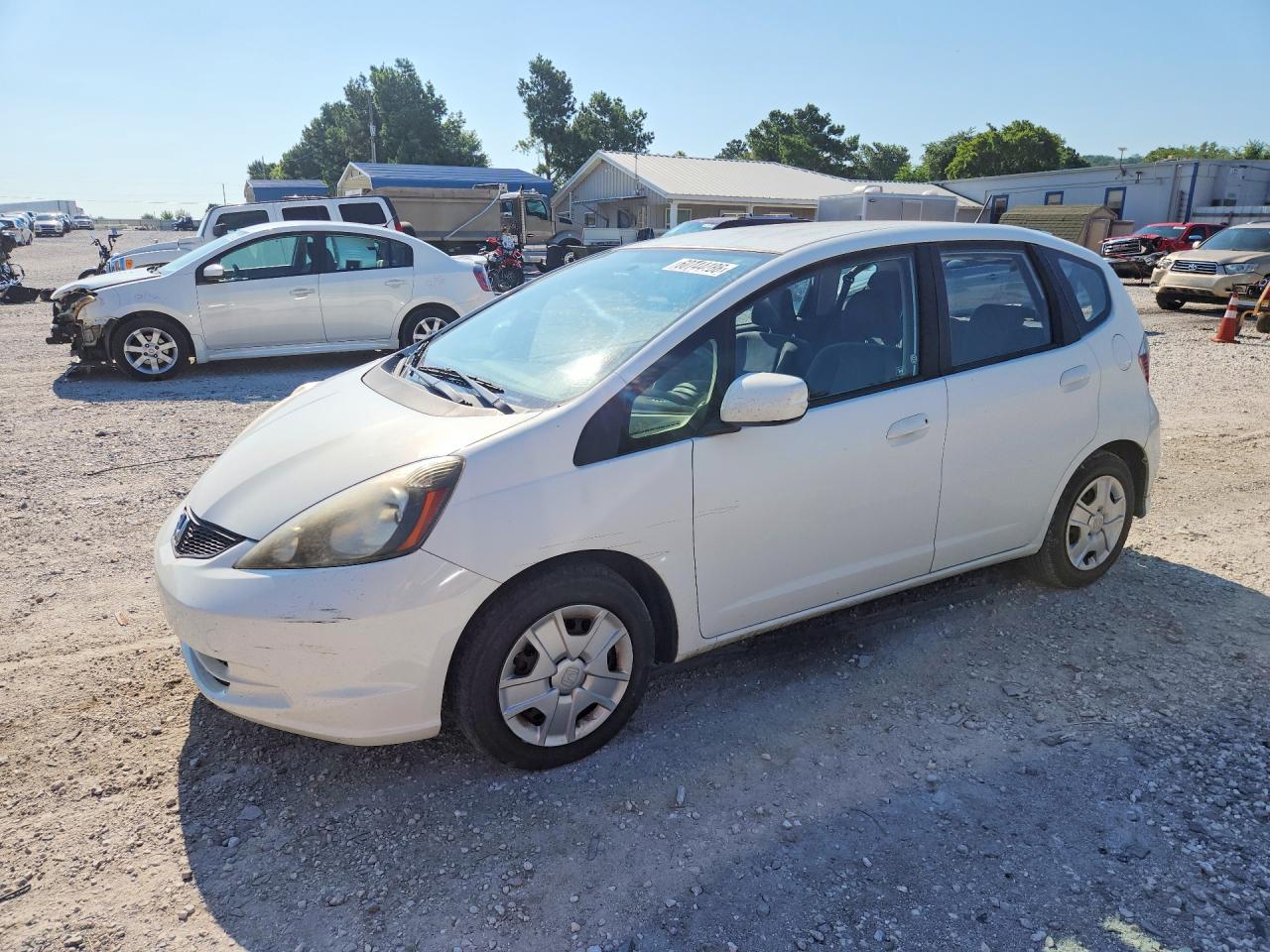 2013 Honda Fit, VIN JHMGE8H32DC082233 — Rear end