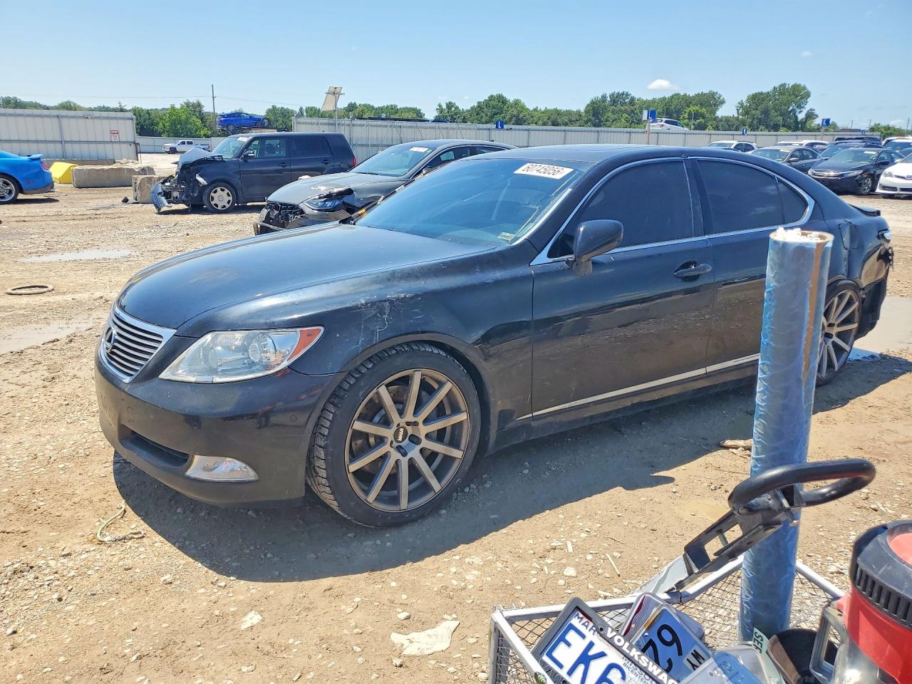 2009 Lexus LS 460, VIN JTHCL46F295002614 — Rear end