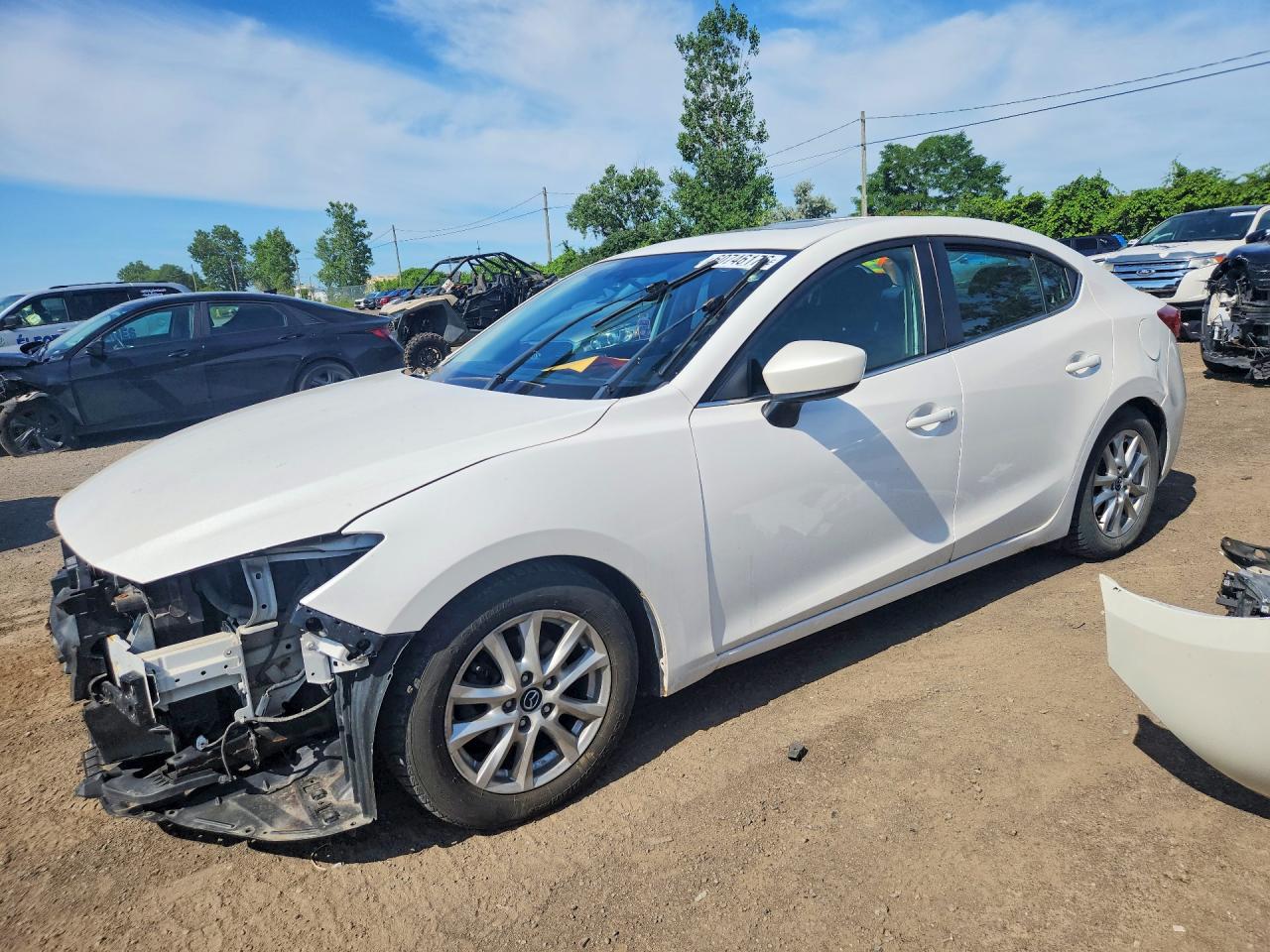 2014 Mazda 3 i Touring, VIN 3MZBM1V7XEM104375 — Перед