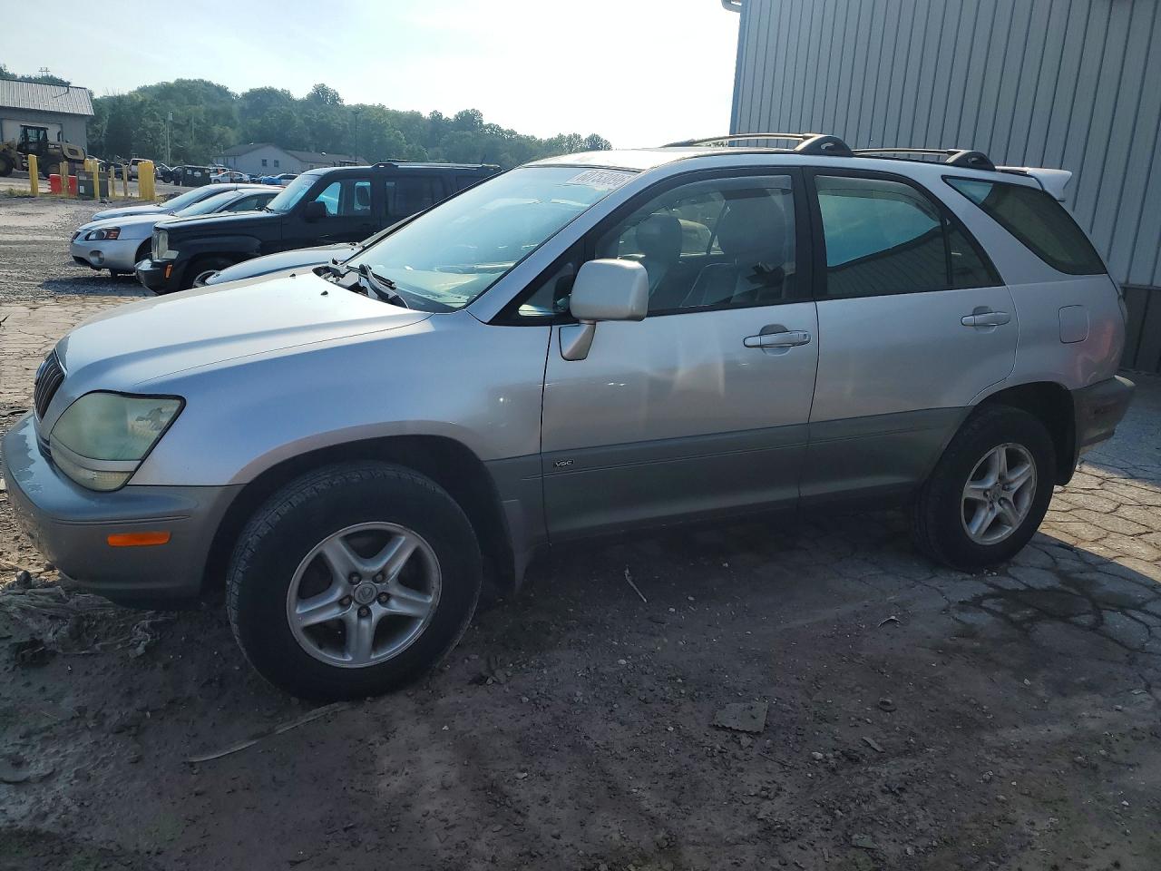 2002 Lexus RX 300, VIN JTJHF10U720289517 — Rear end