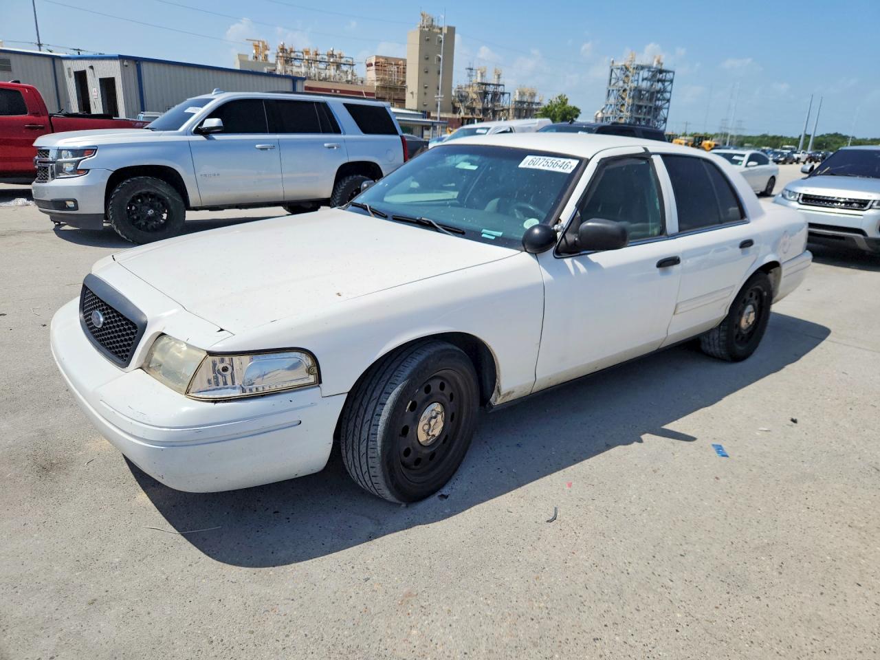 2011 Ford Police Interceptor, VIN 2FABP7BV5BX128962 — Front end
