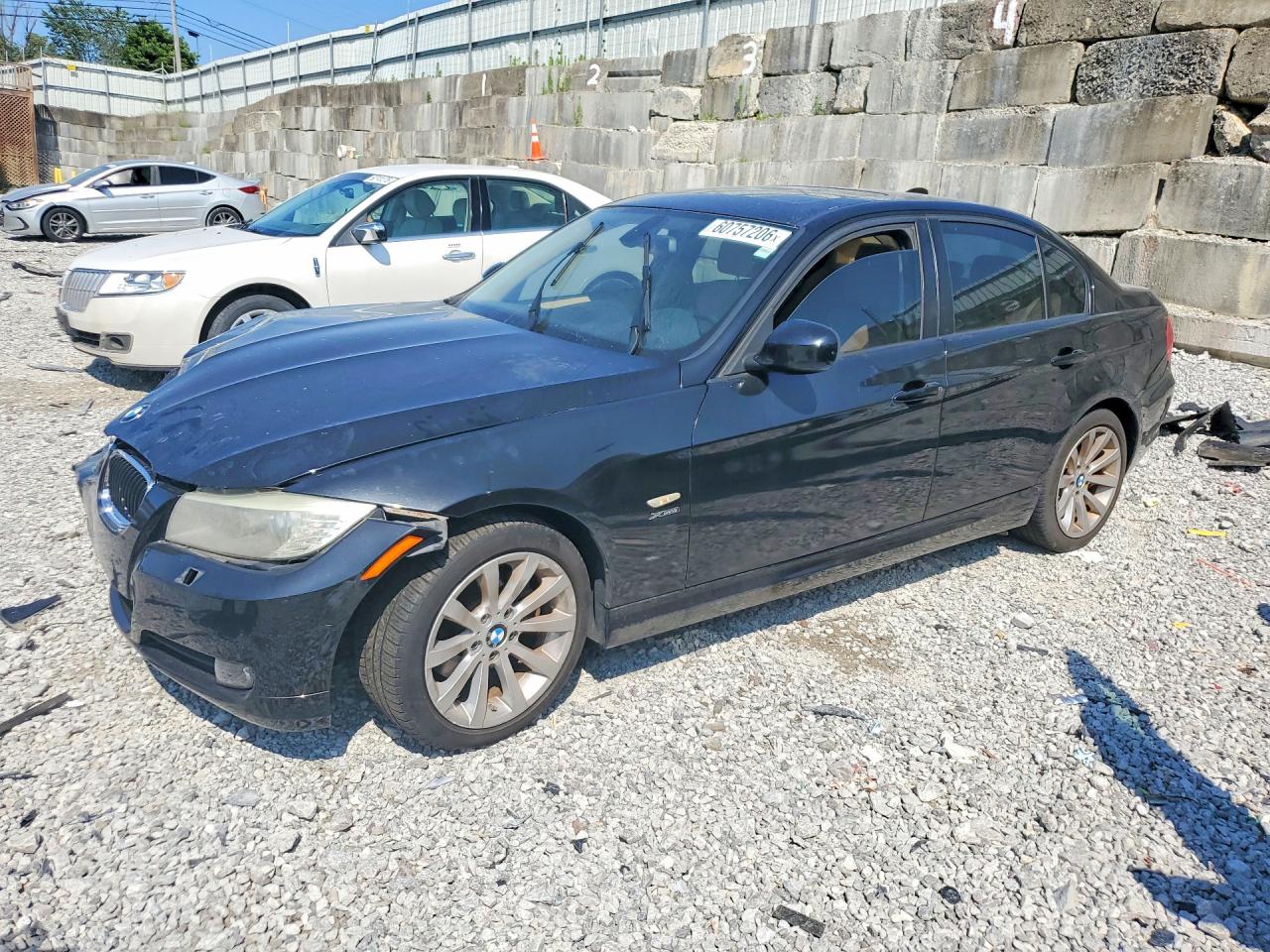 2011 BMW 3 Series 328i xDrive, VIN WBAPK7G5XBNN78483 — Front end