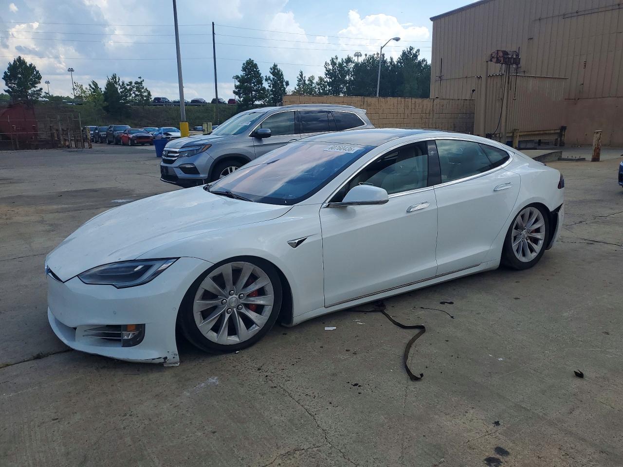 2019 Tesla Model S 100D, VIN 5YJSA1E40KF330376 — Minor dents and scratches