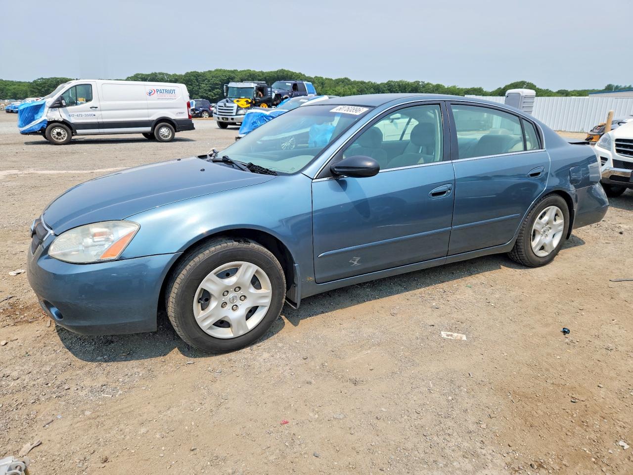 2002 Nissan Altima S, VIN 1N4AL11D92C116873 — Rear end