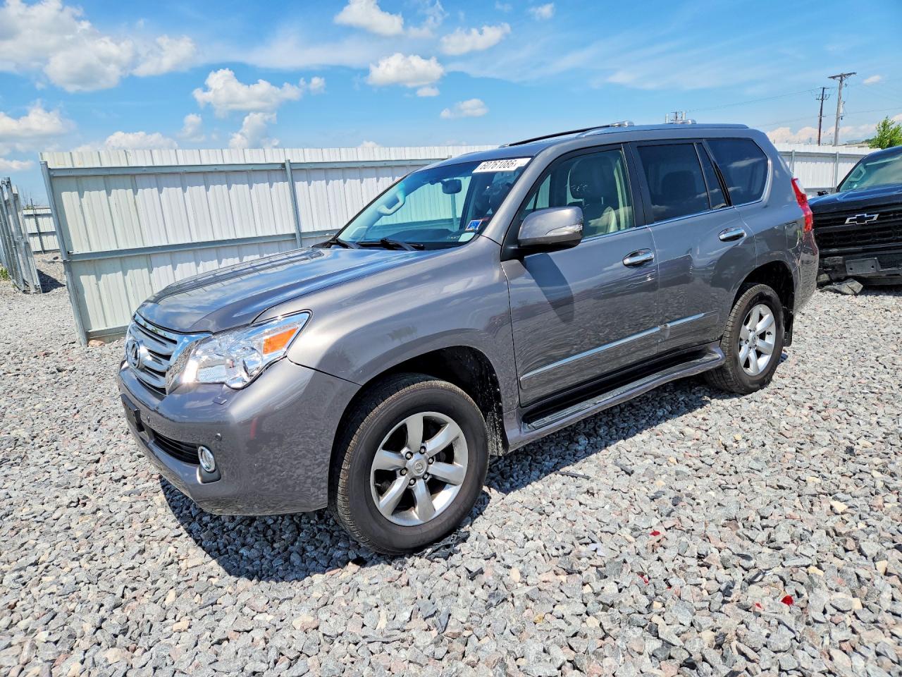 2013 Lexus GX 460 Premium, VIN JTJJM7FX1D5057562 — Minor dents and scratches