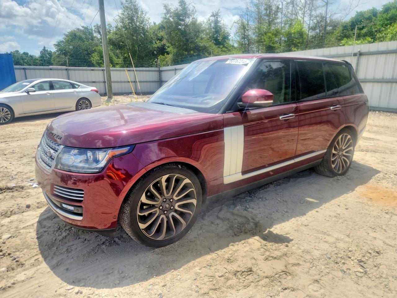 2016 Land Rover Range Rover Autobiography, VIN SALGV2EF2GA271454 — Rear end