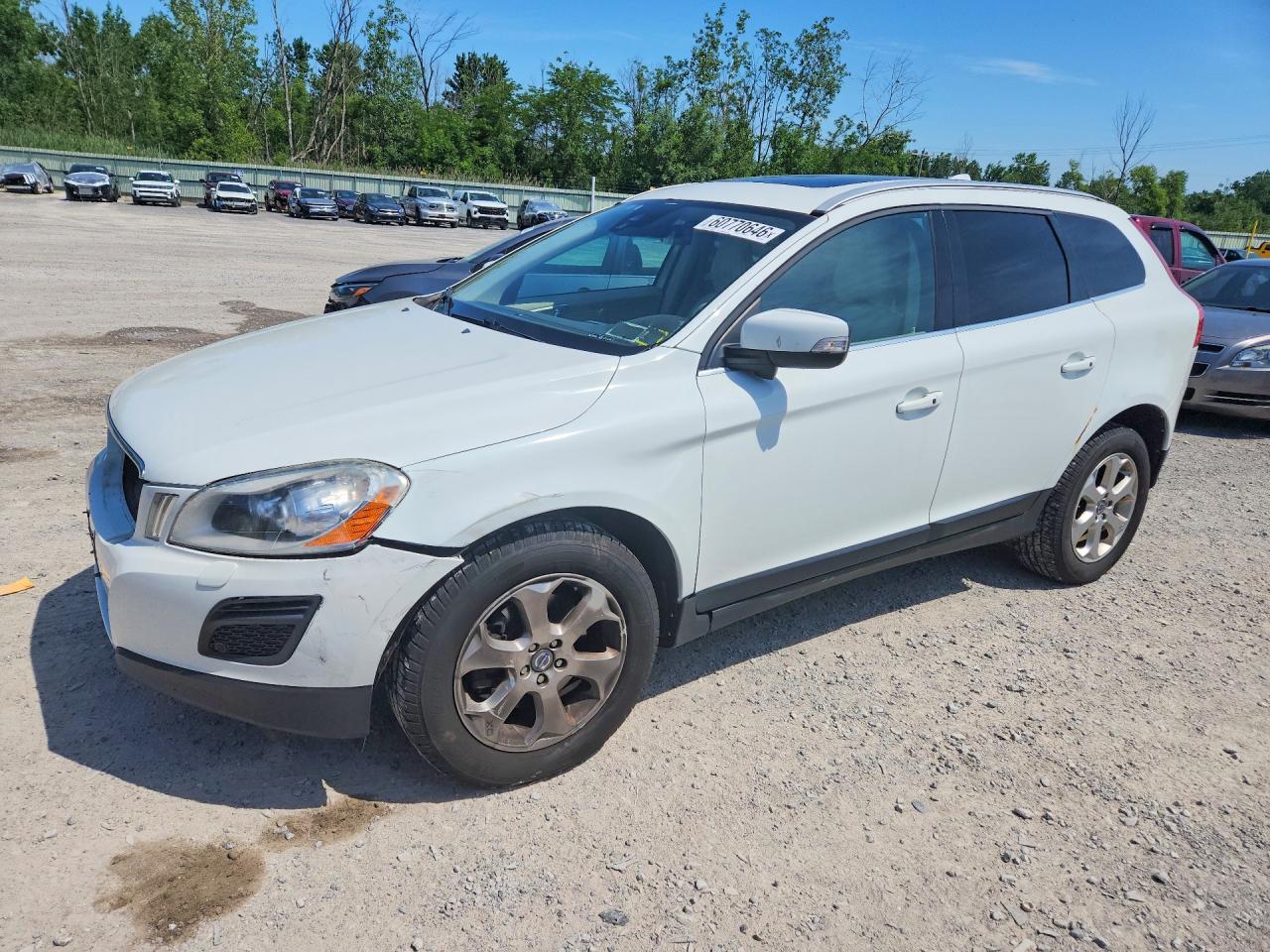 2013 Volvo XC60 3.2L, VIN YV4940DZ6D2373555 — Перед