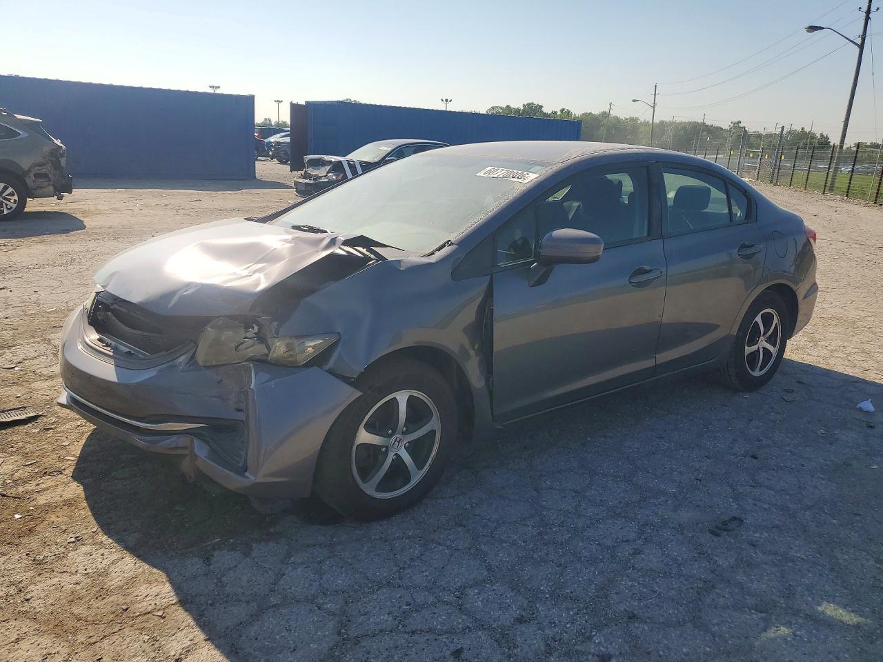 2015 Honda Civic SE, VIN 2HGFB2F75FH506188 — Front end