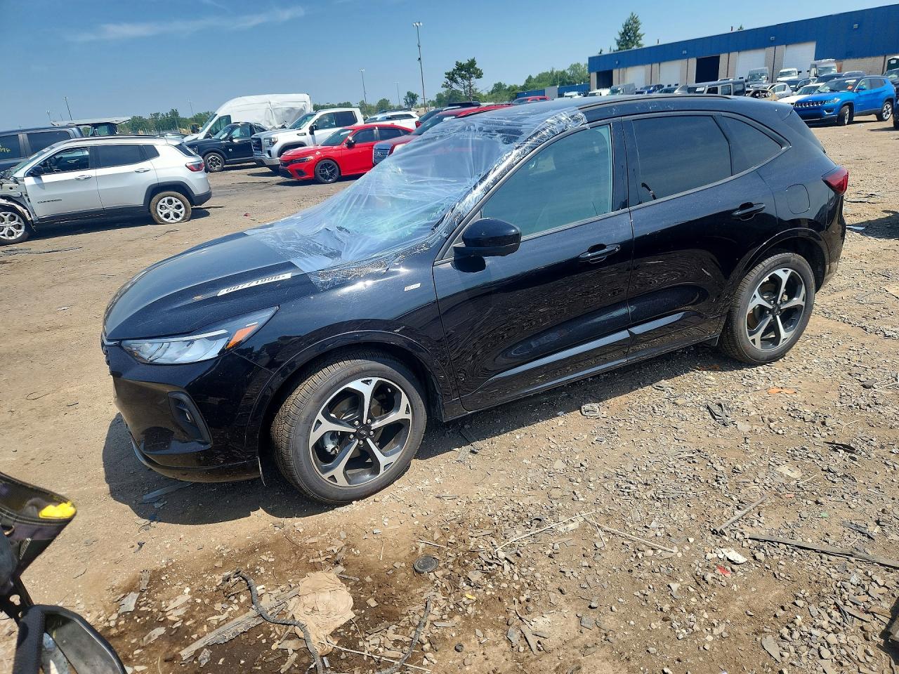 2023 Ford Escape ST-Line Select, VIN 1FMCU9NA9PUB24340 — Roof