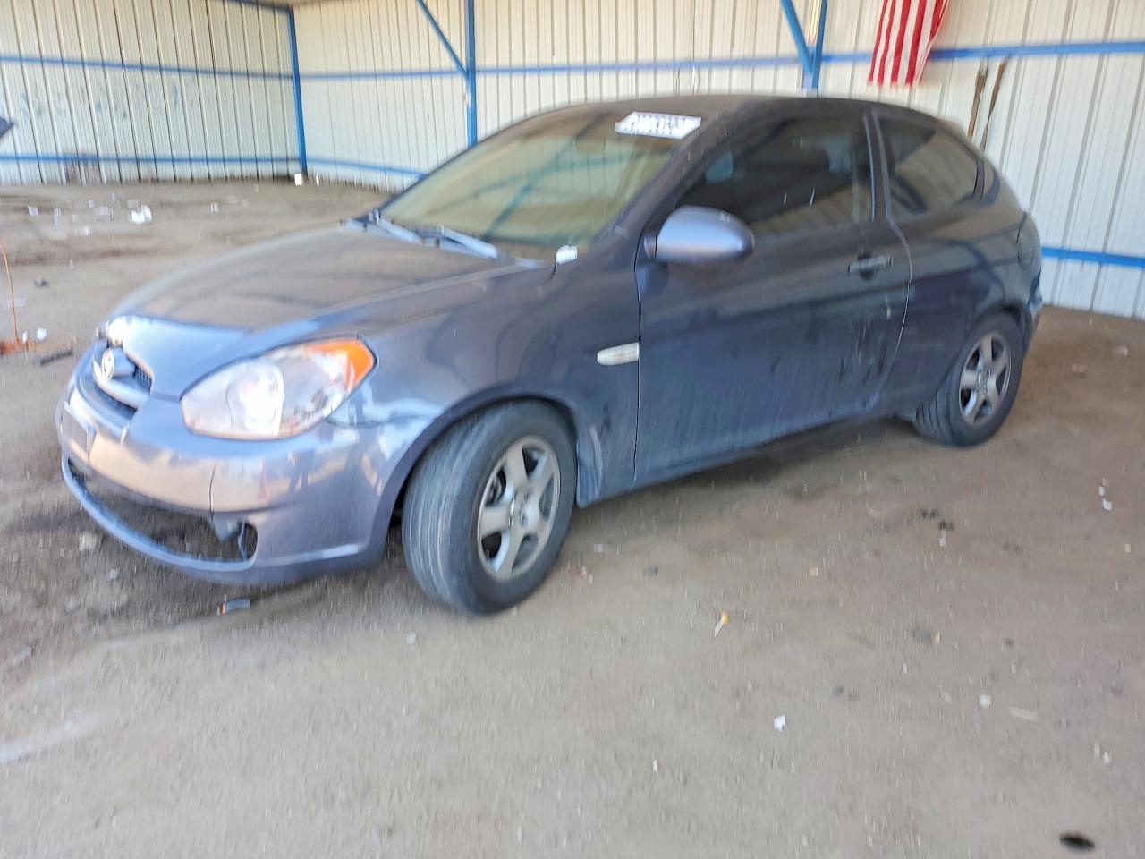 2007 Hyundai Accent SE, VIN KMHCN36C57U044110 — Перед